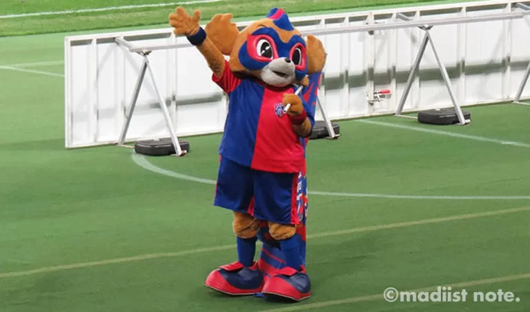 浦和レッズサポーターがマスコットにハマった理由【東京ドロンパとの出会い】