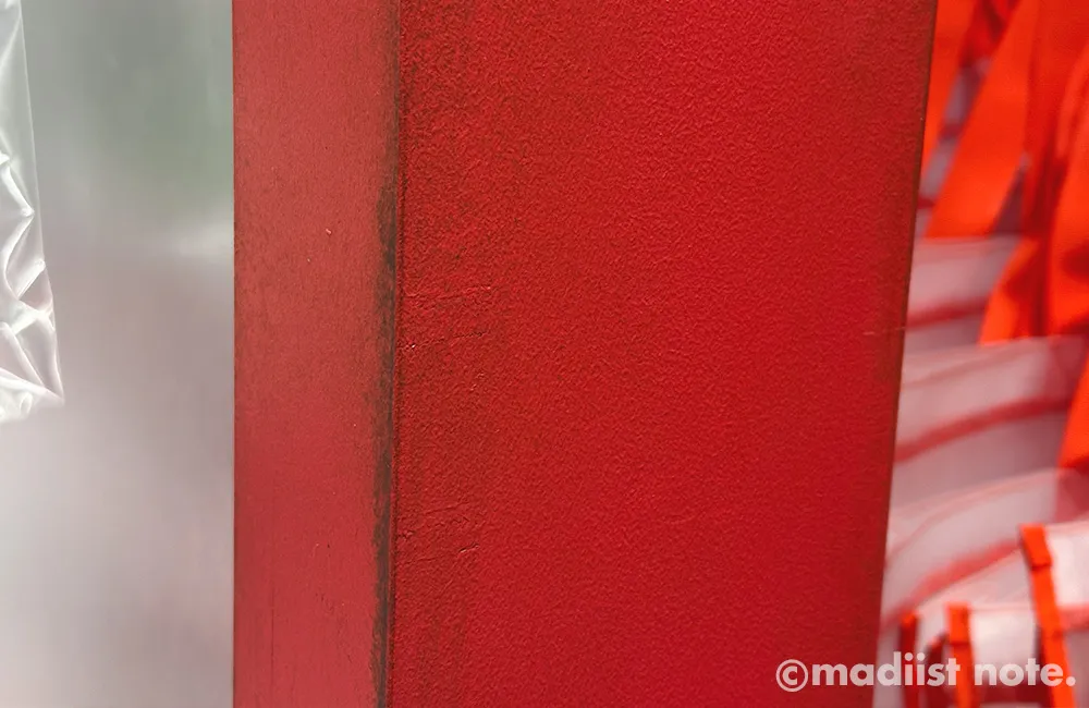 エイジング加工された内装